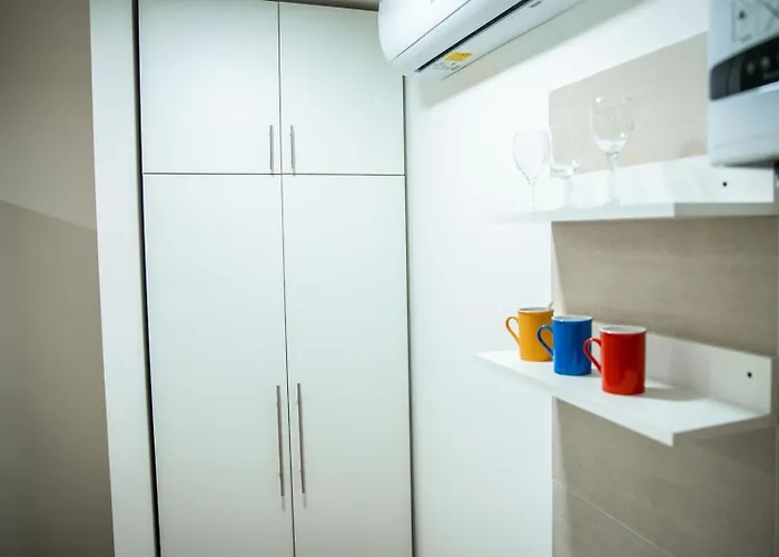 アパート Jelena ソンボル